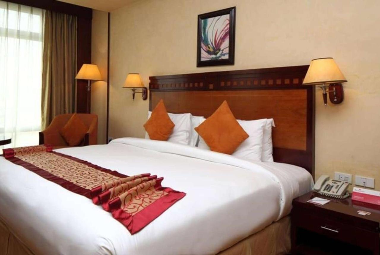 Ramada Riyadh Hotel Dış mekan fotoğraf