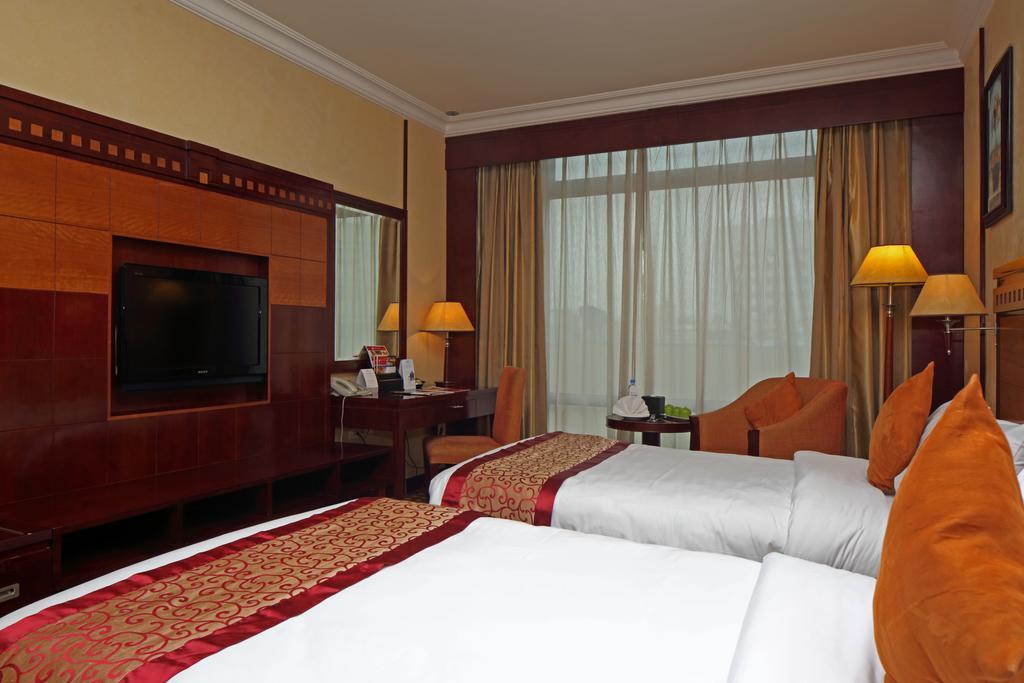 Ramada Riyadh Hotel Dış mekan fotoğraf