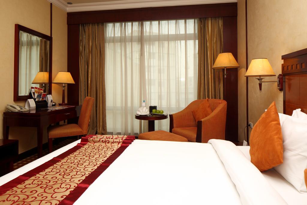 Ramada Riyadh Hotel Dış mekan fotoğraf