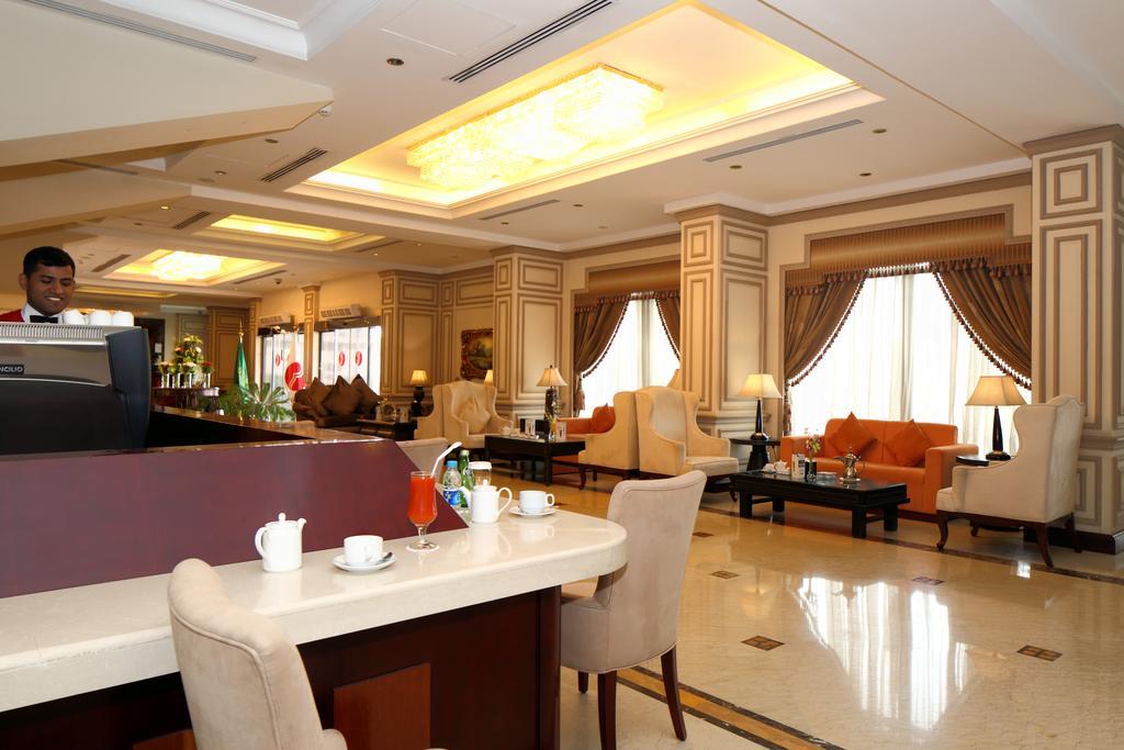 Ramada Riyadh Hotel Dış mekan fotoğraf
