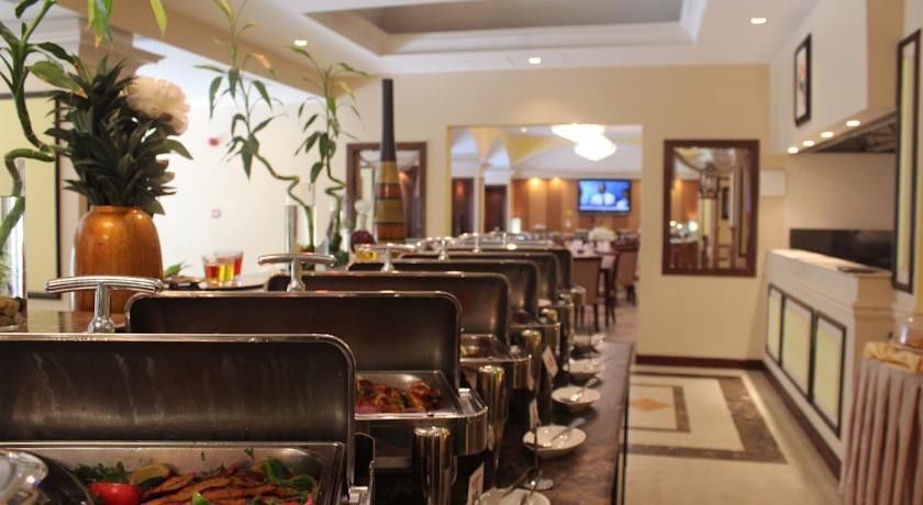 Ramada Riyadh Hotel Dış mekan fotoğraf
