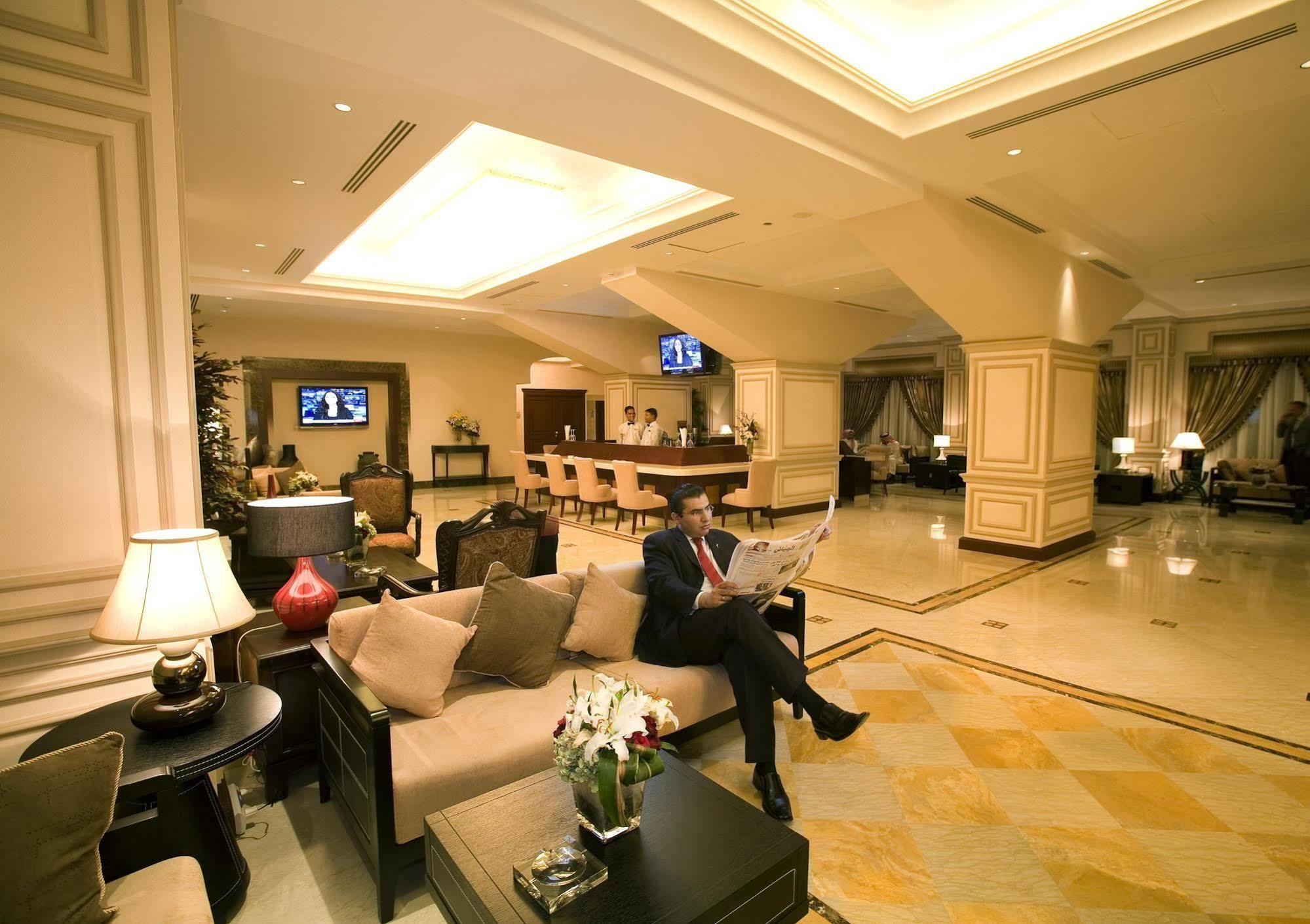 Ramada Riyadh Hotel İç mekan fotoğraf