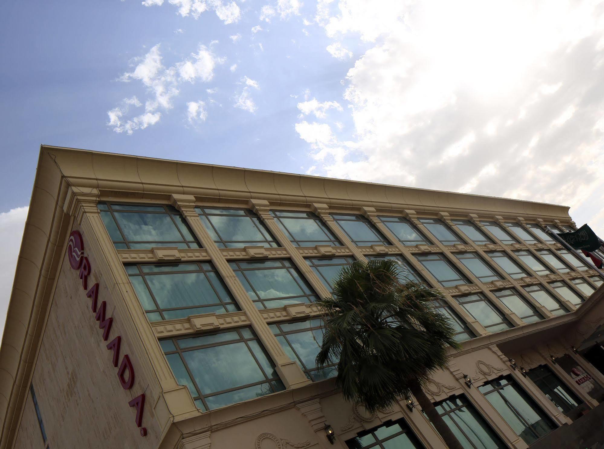 Ramada Riyadh Hotel Dış mekan fotoğraf