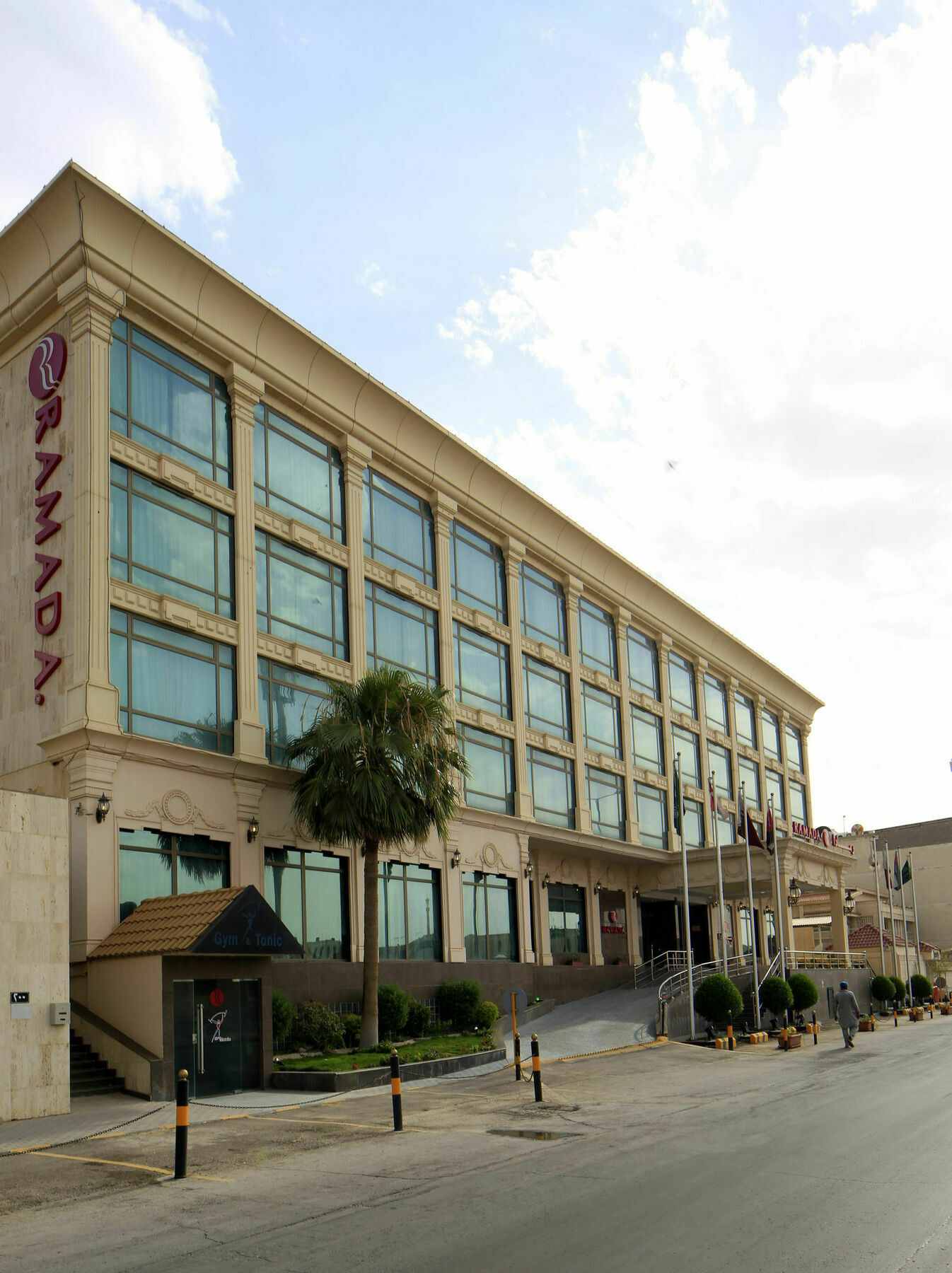 Ramada Riyadh Hotel Dış mekan fotoğraf